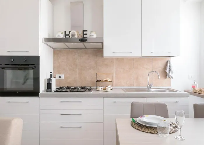 Aura-elegant In The Heart Of Como