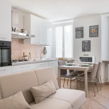 Apartman Aura-elegant In The Heart Of *